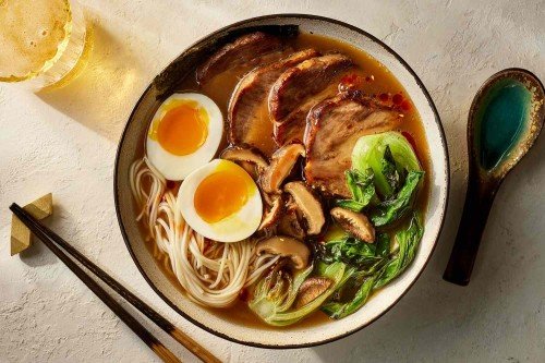 The Fascinating History and Recipe of Ramen: From Chinese Noodles to Japanese Icon